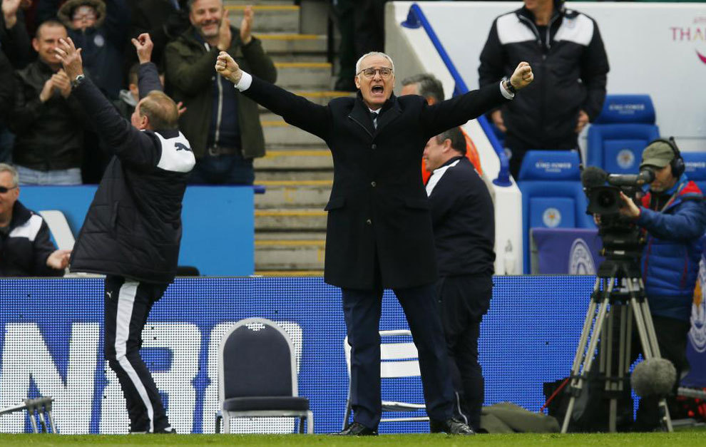 Ranieri celebra uno de los goles del Leicester.