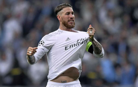 Ramos celebra el pase a la final de la Champions del Real Madrid