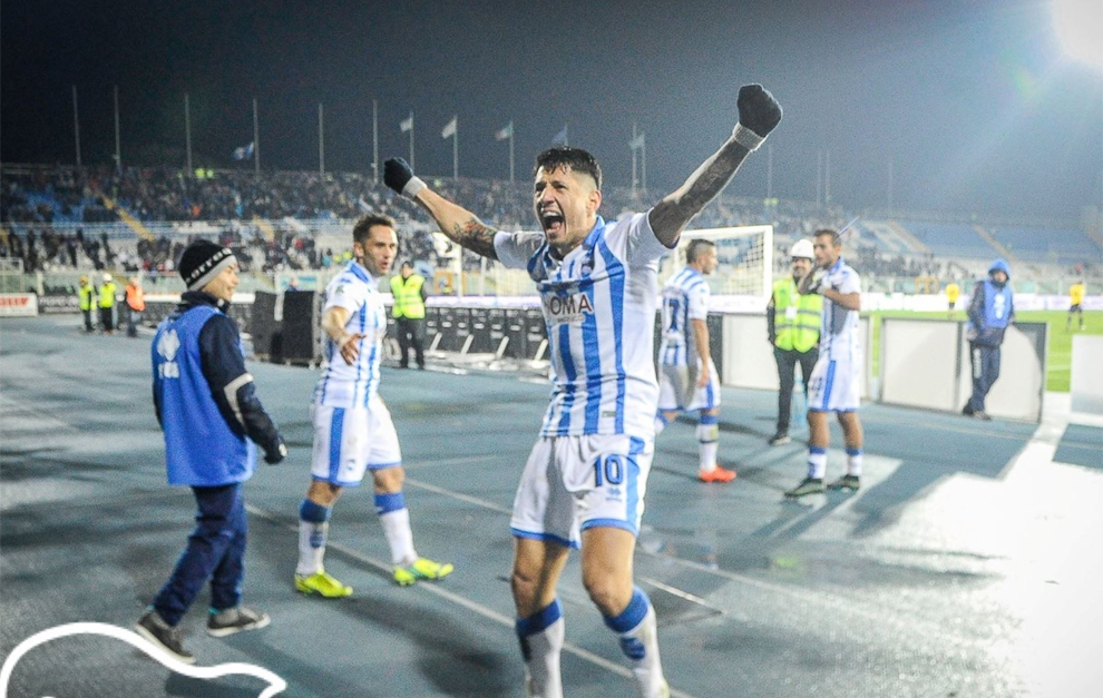 Lapadula celebra un gol con el Pescara
