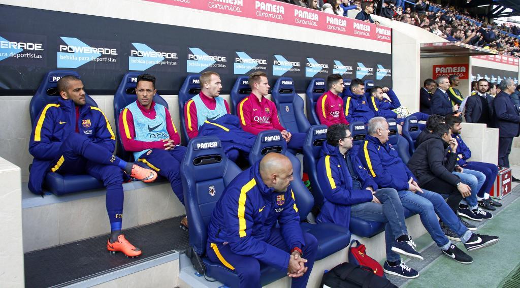 The bench watches on | MARCA English