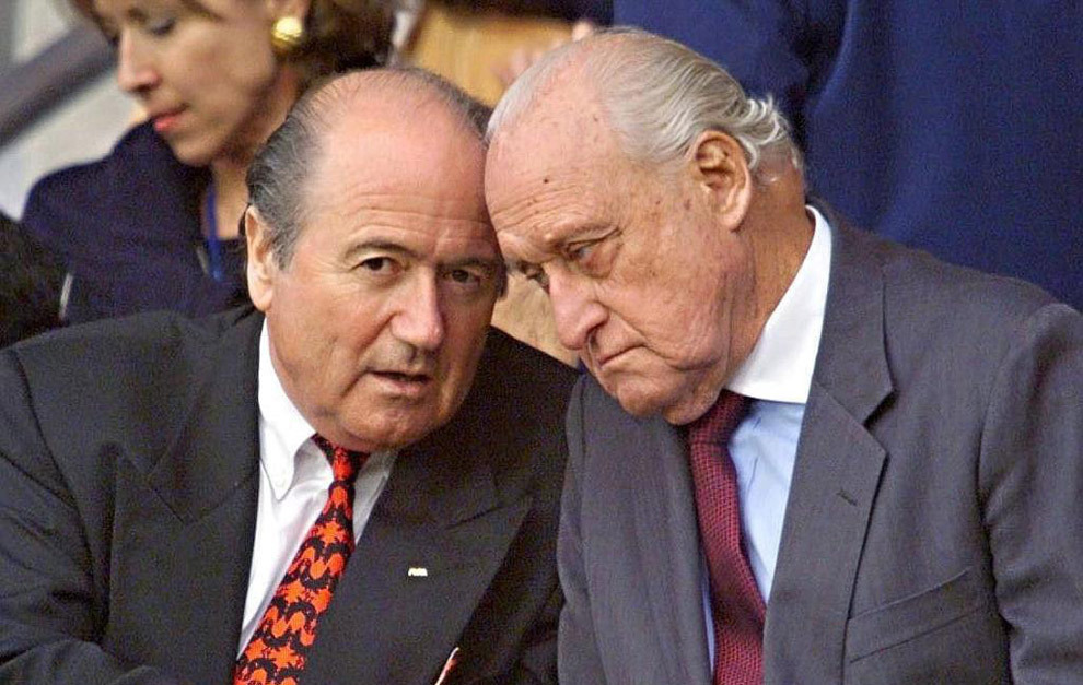 Havelange junto a Joseph Blatter en un congreso de la FIFA