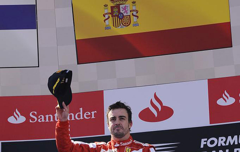 Alonso celebra su victoria en el GP de Espaa de 2013.
