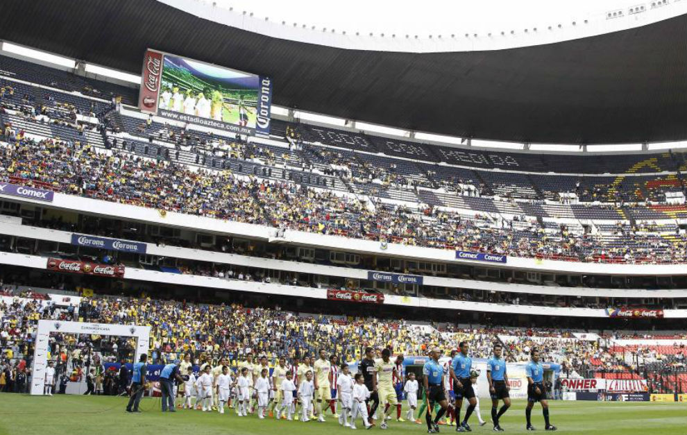 Aspecto del estadio Azteca en un partido.