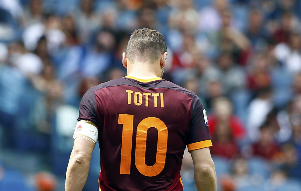 Francesco Totti durante el partido contra el Chievo Verona