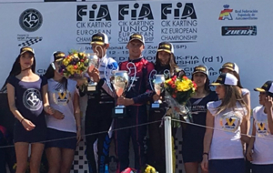 Marta Garca, en el podio junto a Karol Basz y Christian Lundgaard en...