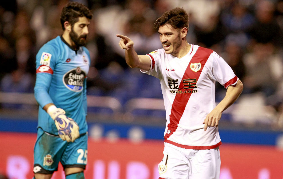 Jozabed celebra un gol en el partido liguero entre el Rayo Vallecano y...