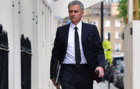 Jos Mourinho llegando este jueves a su casa en el centro de Londres.