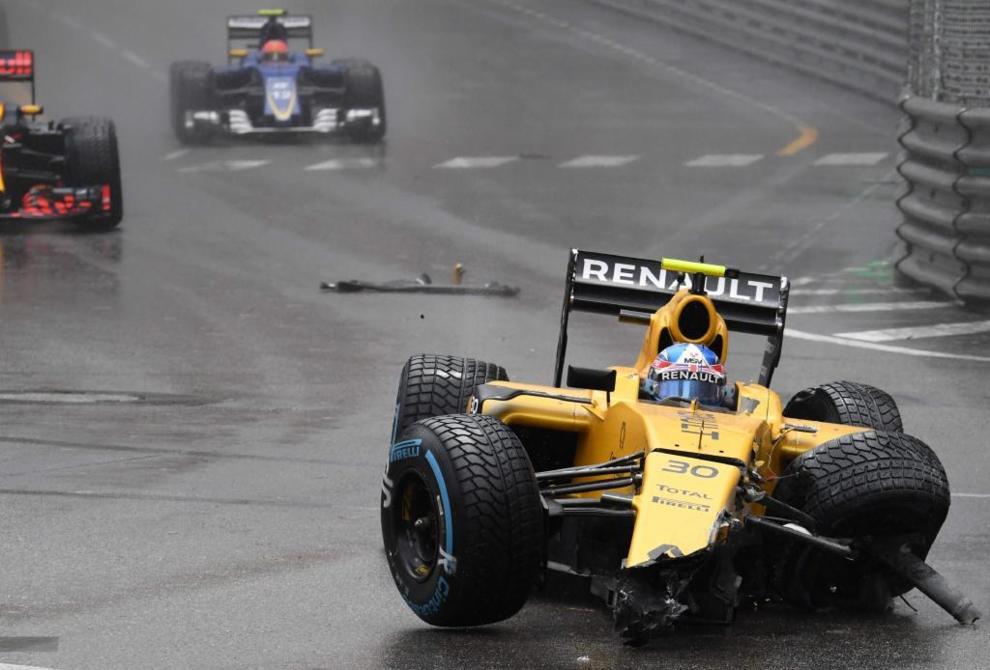 El Renault de Palmer, destrozado