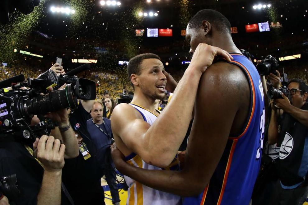 El abrazo final entre Stephen Curry y Kevin Durant