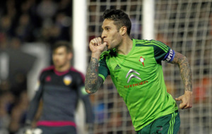 Hugo Mallo celebra un gol del Celta este ao ante el Valencia