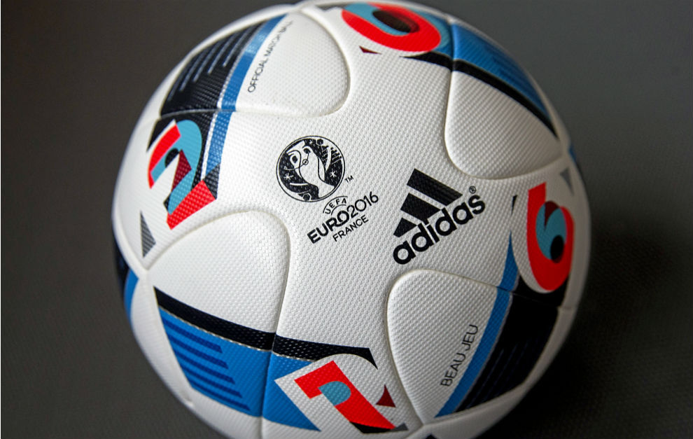 El baln de Adidas para la Eurocopa de Francia 2016.