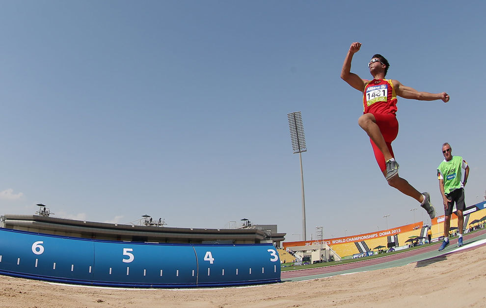 Xavi Porras, salto de longitud T11, en el Mundial de Atletismo...