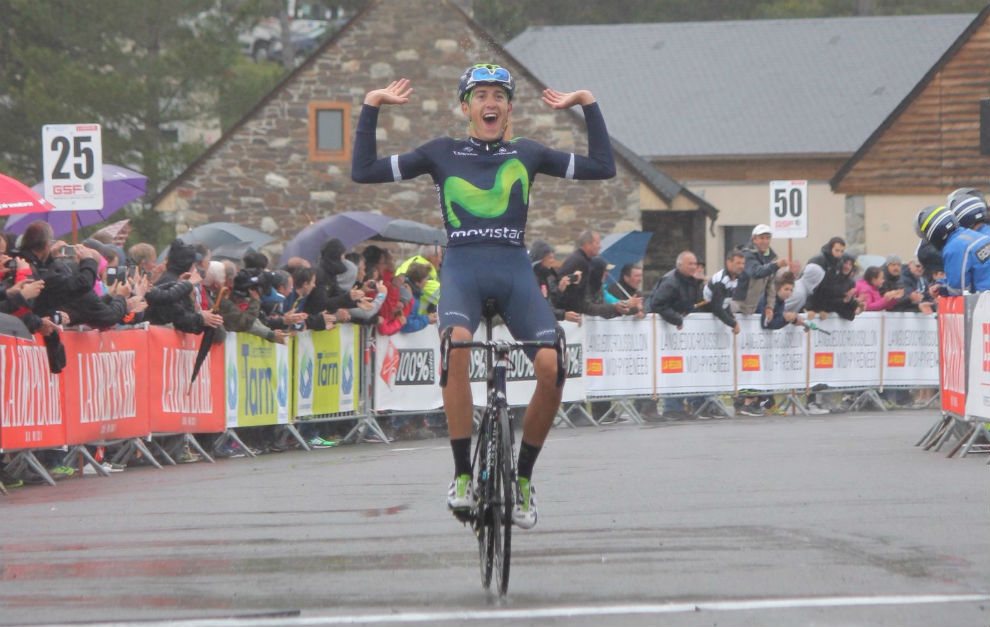 Marc Soler celebrando su triunfo de etapa en la Ruta del Sur.