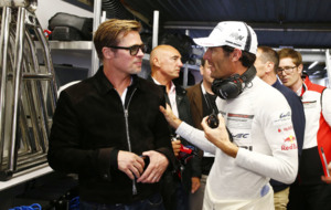 Brad Pitt con Mark Webber (Porsche)