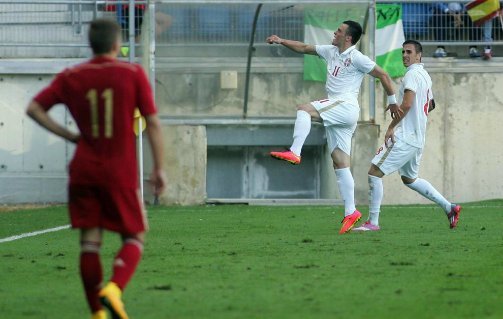 Kostic celebra un gol logrado con la seleccin de Serbia.