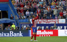 Fernando Torres saluda al Caldern esta temporada