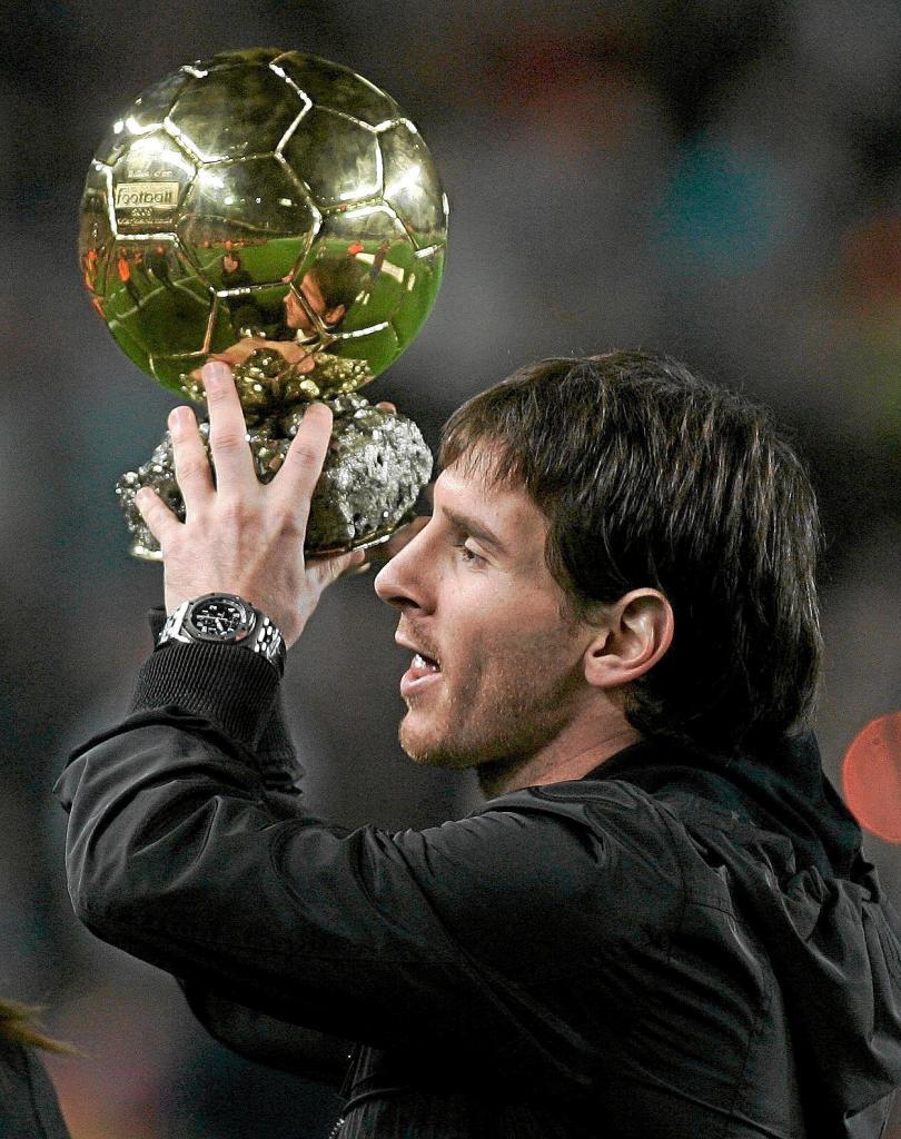 Messi's evolution: Eight contracts: His first ballon d'or | MARCA English