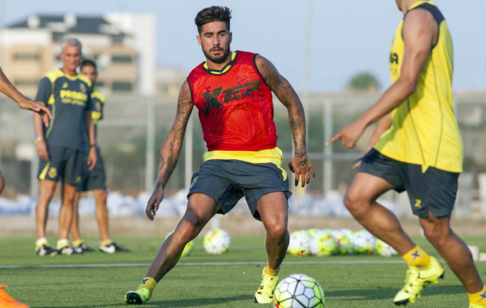 Samu Garca, en un entrenamiento con el Villarreal.