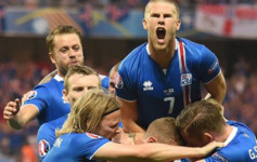 La seleccin de Islanda celebra el 2 gol anotado ante Inglaterra