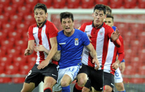 Borja Valle en uno de sus ltimos partidos con la camiseta del Oviedo