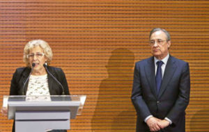 Florentino junto a Manuela Carmena en el Ayuntamiento de Madrid.