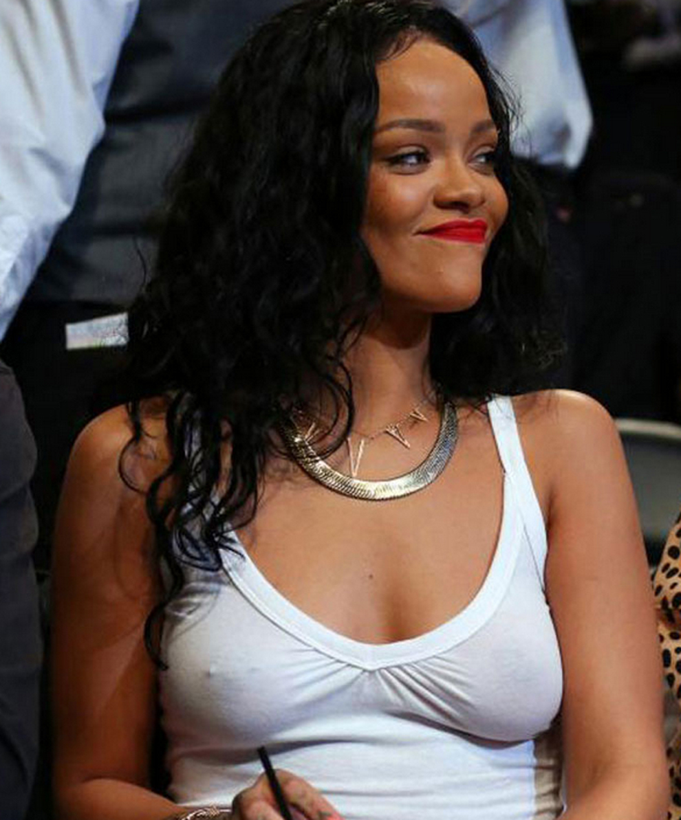 Leaks trihunna Rihanna Naked