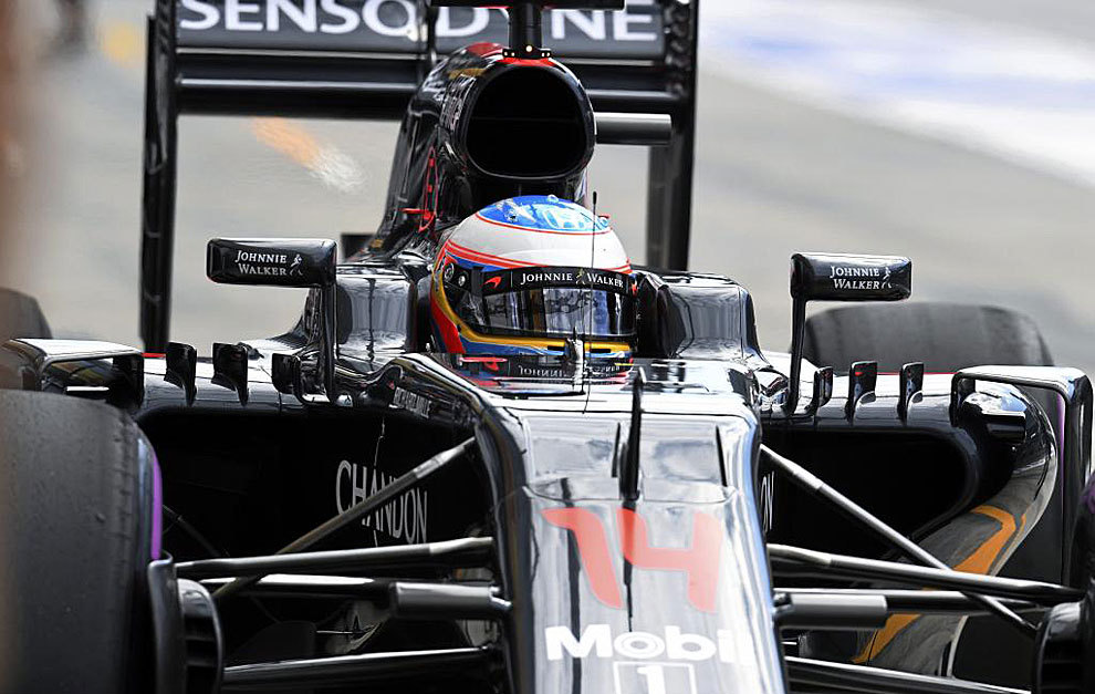 Fernando Alonso pilota su McLaren en el pasado GP de Austria.