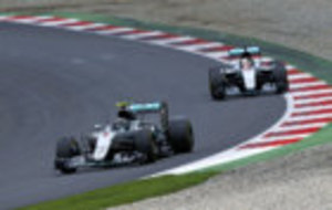 Rosberg y Hamilton no pueden volver a chocar para Mercedes.