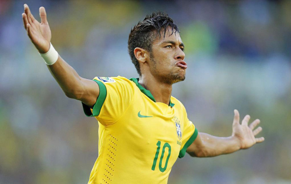 Neymar celebra con la seleccin brasilera.