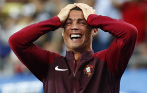 Cristiano llora tras el gol de der