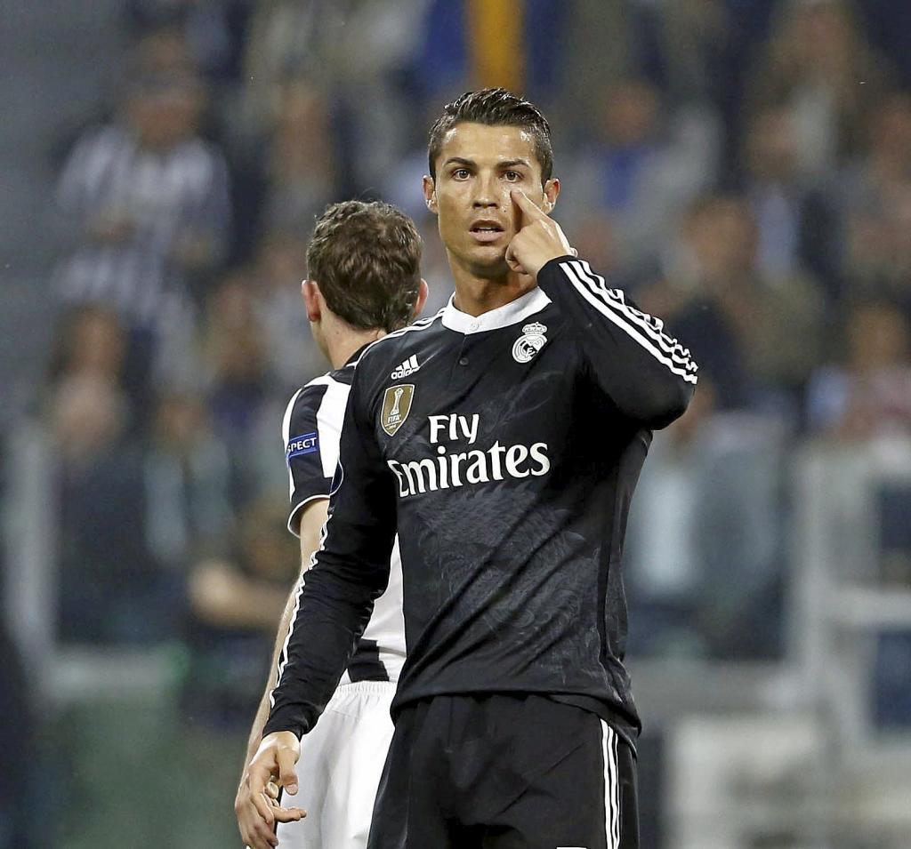 Cristiano de negro en la 2014-15 | Marca.com
