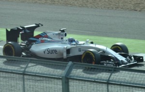 Bottas, sobre el Williams con doble alern en Silverstone.