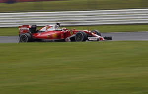 Raikkonen pilota su Ferrari durante la segunda jornada de test en...