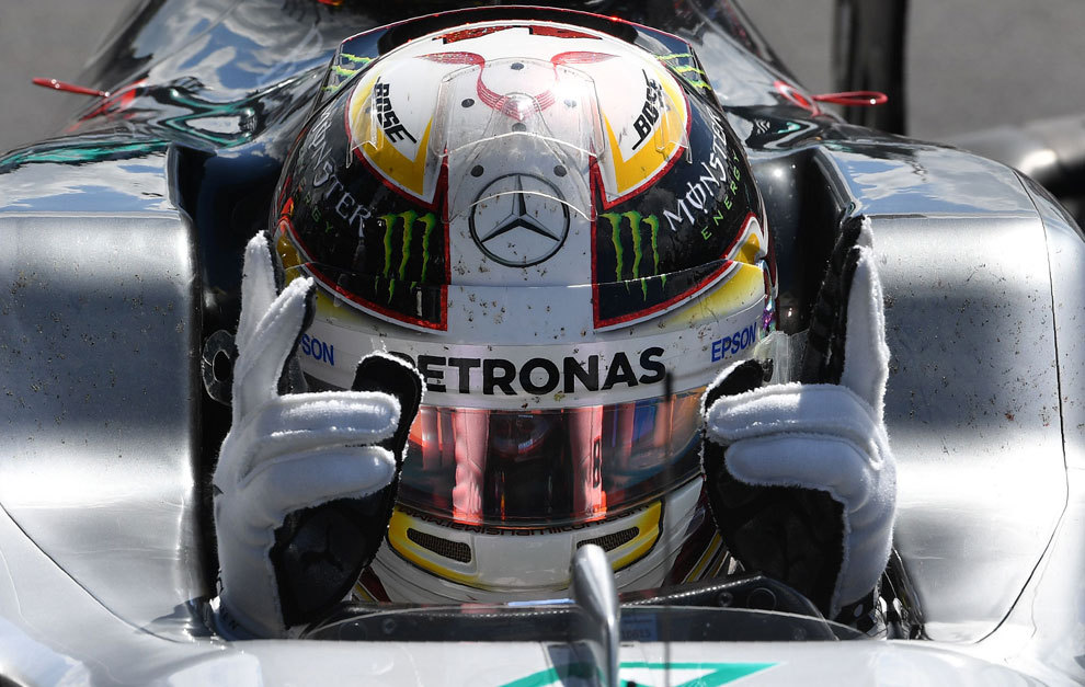 Hamilton instantes despus de ganar el Gran Premio de Gran Bretaa