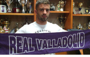 Balbi, con la bufanda del Valladolid.