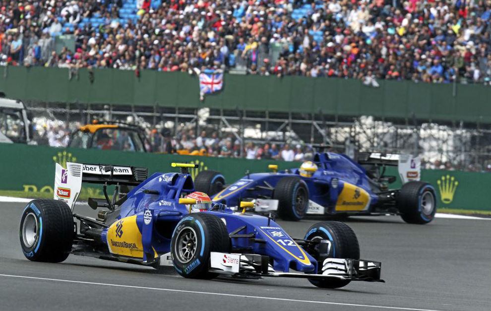 Felipe Nasr y Marcus Ericsson durante el Gran Premio de Gran Bretaa.