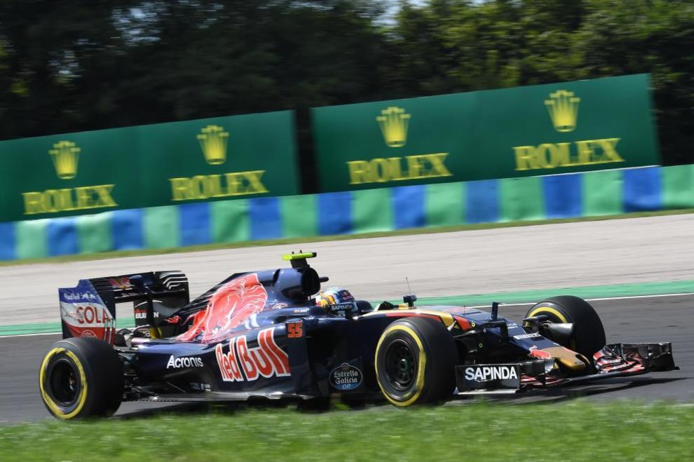 Carlos Sainz durante la carrera en Hungra