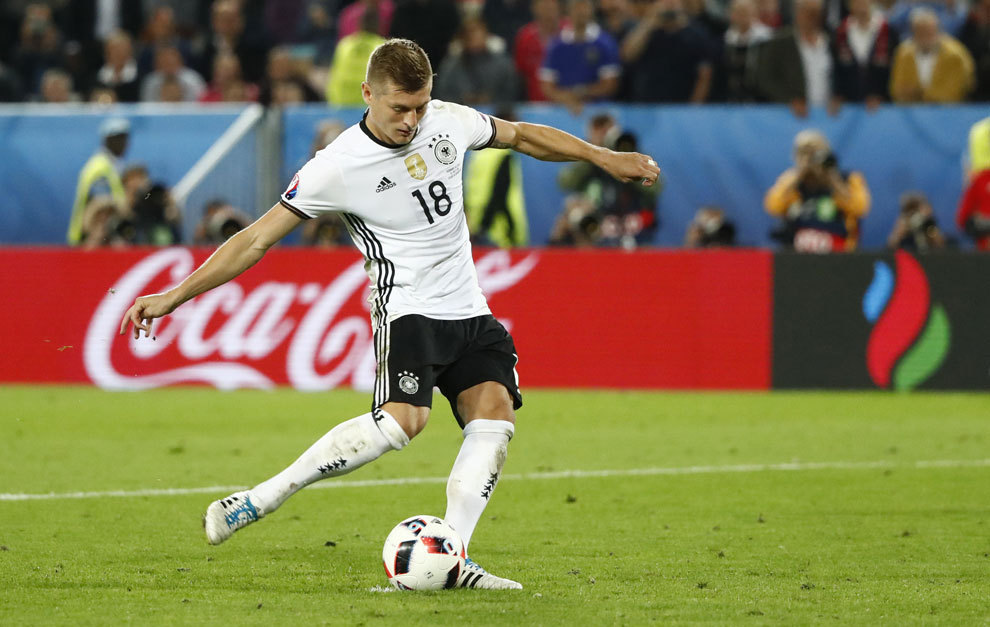 Kroos en la tanda de penaltis del Alemania - Italia de la Eurocopa