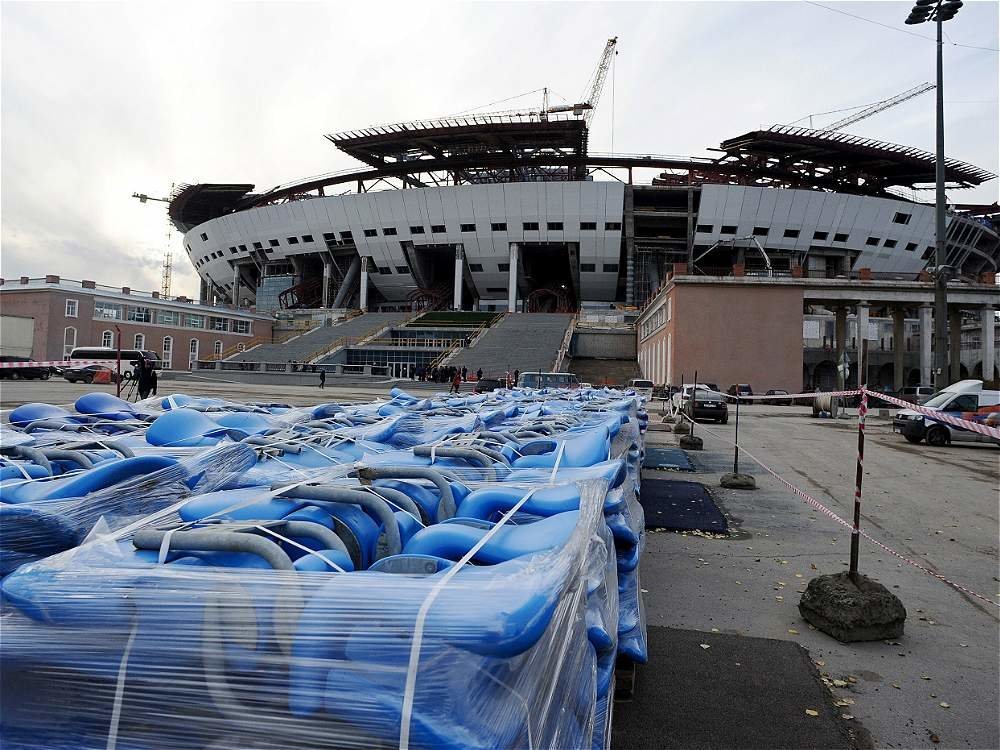 El nuevo estadio del Zenit de San Petersburgo sigue en construccin.