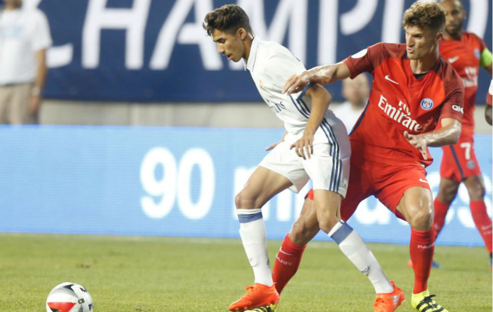 Achraf Hakimi debut ayer con el Real Madrid ante el PSG