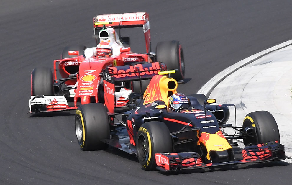 Raikkonen y Verstappen en Hungaroring