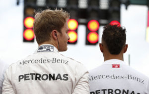 Rosberg y Hamilton, en el circuito de Hockenheim