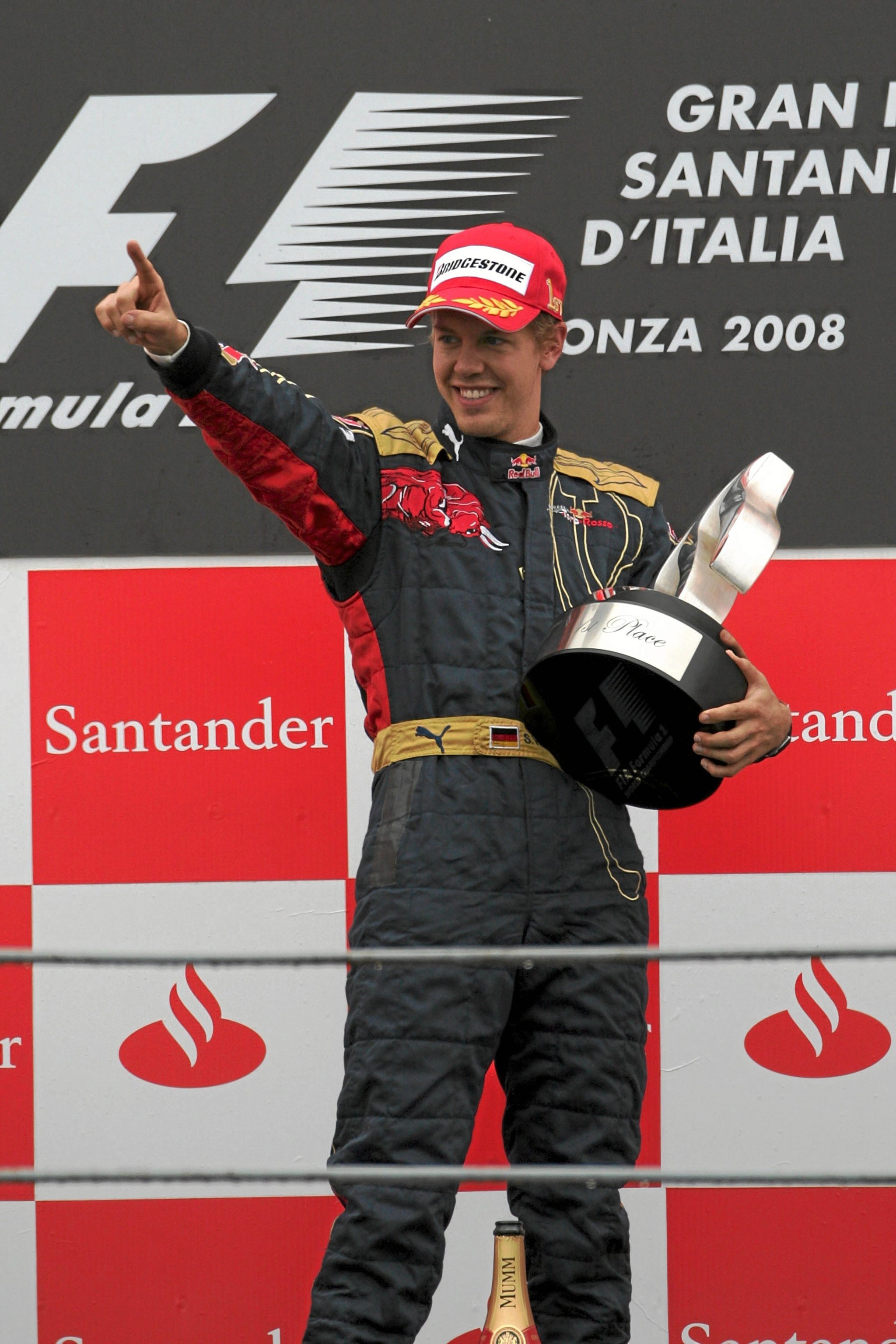 Vettel, en Monza celebrando su primera victoria
