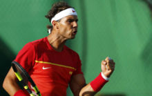 Rafa Nadal en su partido de dobles juntos a Marc Lpez.