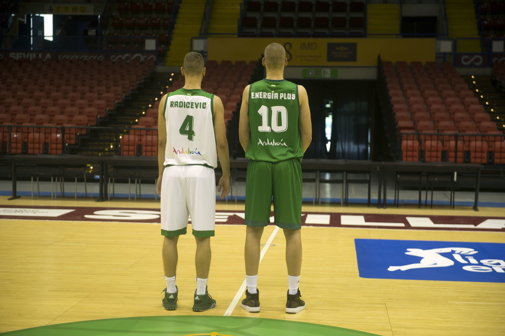 Debut en Primera FEB por todo lo alto del Real Betis Baloncesto - Real Betis Balompié