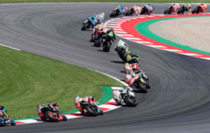 Primeros compases de la carrera de MotoGP en Austria