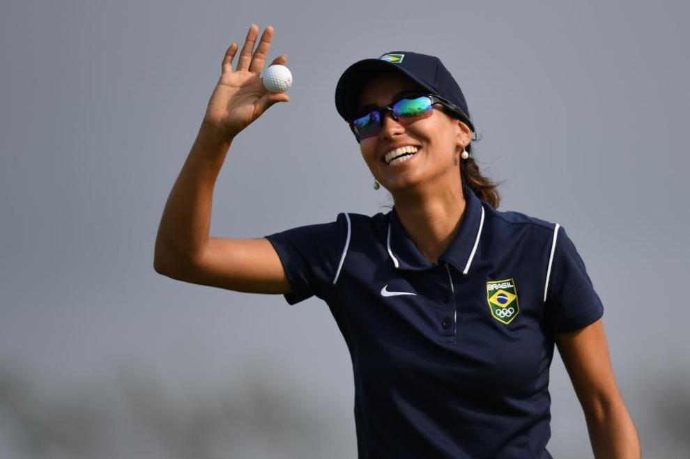 La brasilea Victoria Lovelady durante la competicin de golf en...