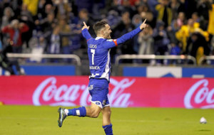 Lucas Prez celebrando un gol con el Deportivo de la Corua