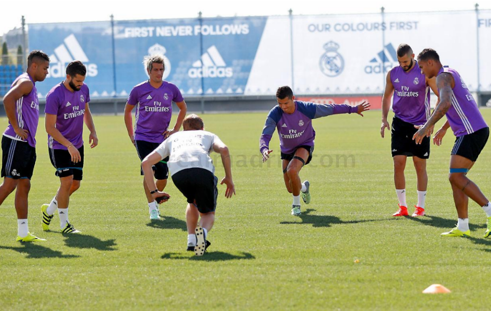 Los jugadores del Madrid se entrenan en Valdebebas