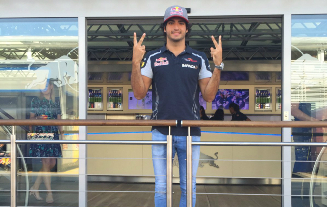 Sainz, esta maana en su &apos;hospitality&apos; de Toro Rosso en Monza.